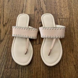 🎉HP🎉 Crown & Ivy Nude & Gold Maryna Thong Sandal, Size 7